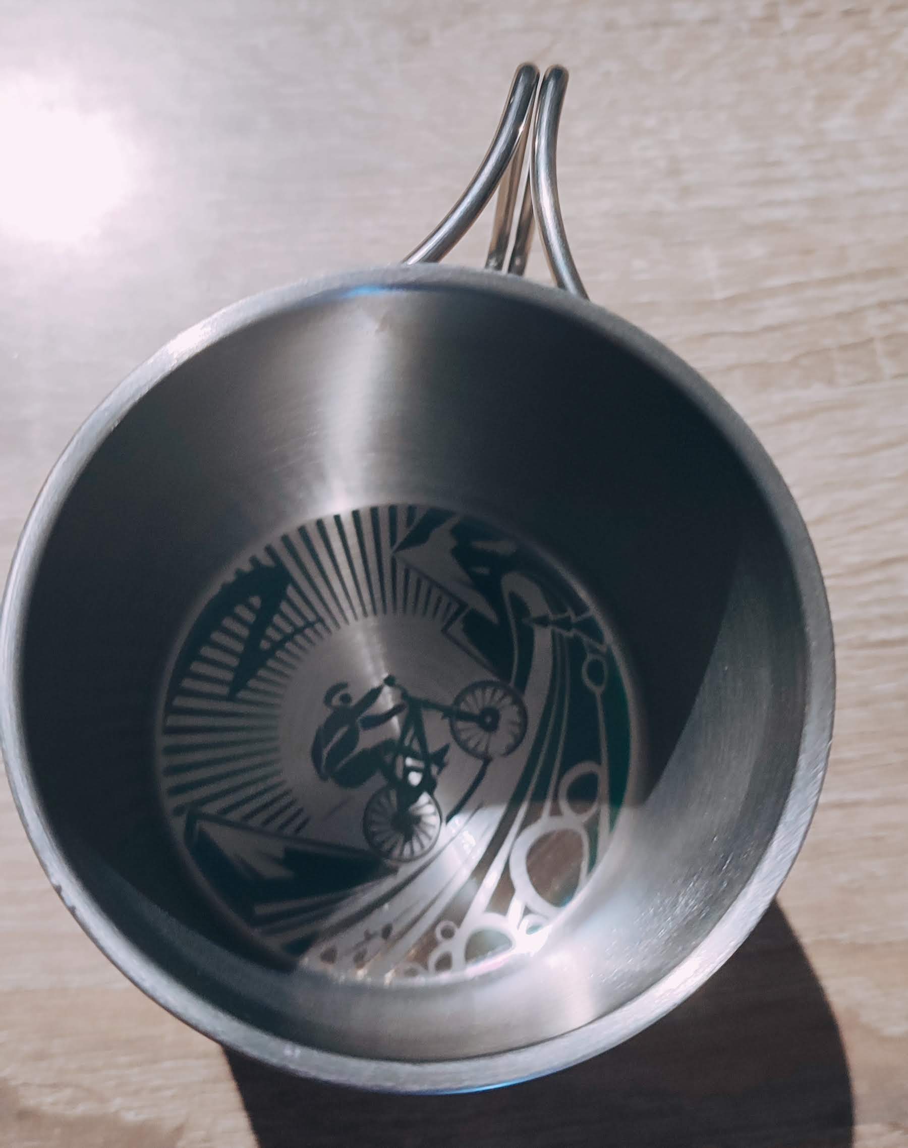 Fond Tasse Inox.jpg
