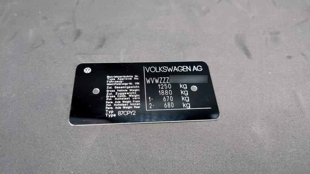 Plaque%20Vin%20VW.jpg